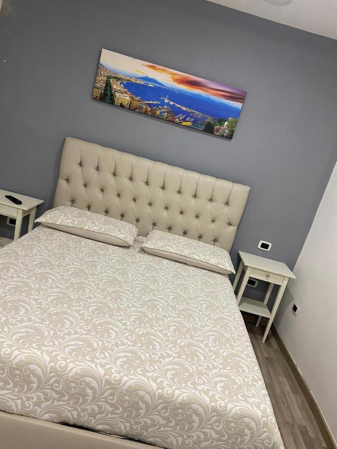Nel Cuore Di Napoli Vila Exterior foto